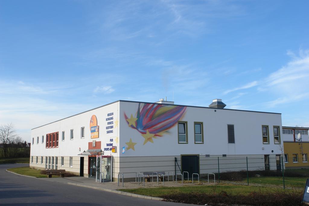 Euroville Jugend- Und Sporthotel Naumburg  Exterior foto